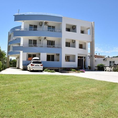 Apartments Fati & Flori Ulcinj Buitenkant foto