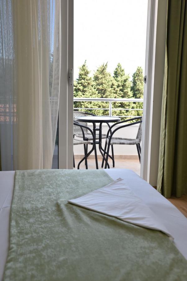Apartments Fati & Flori Ulcinj Buitenkant foto