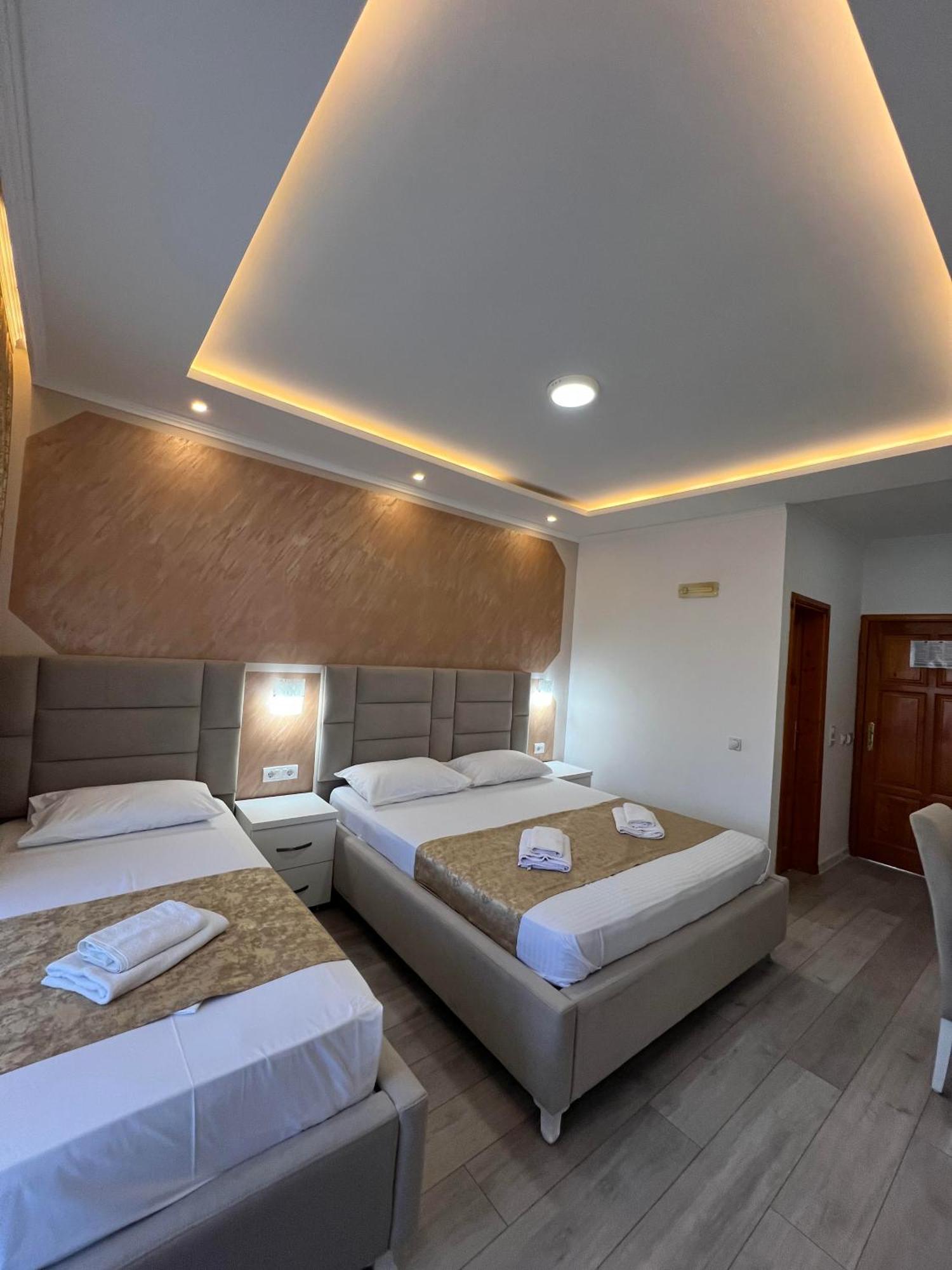 Apartments Fati & Flori Ulcinj Buitenkant foto