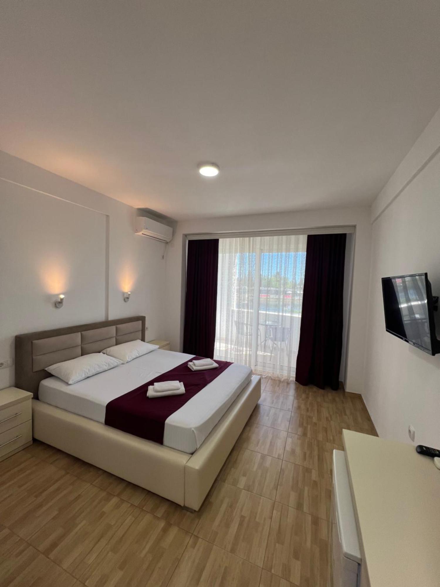 Apartments Fati & Flori Ulcinj Buitenkant foto